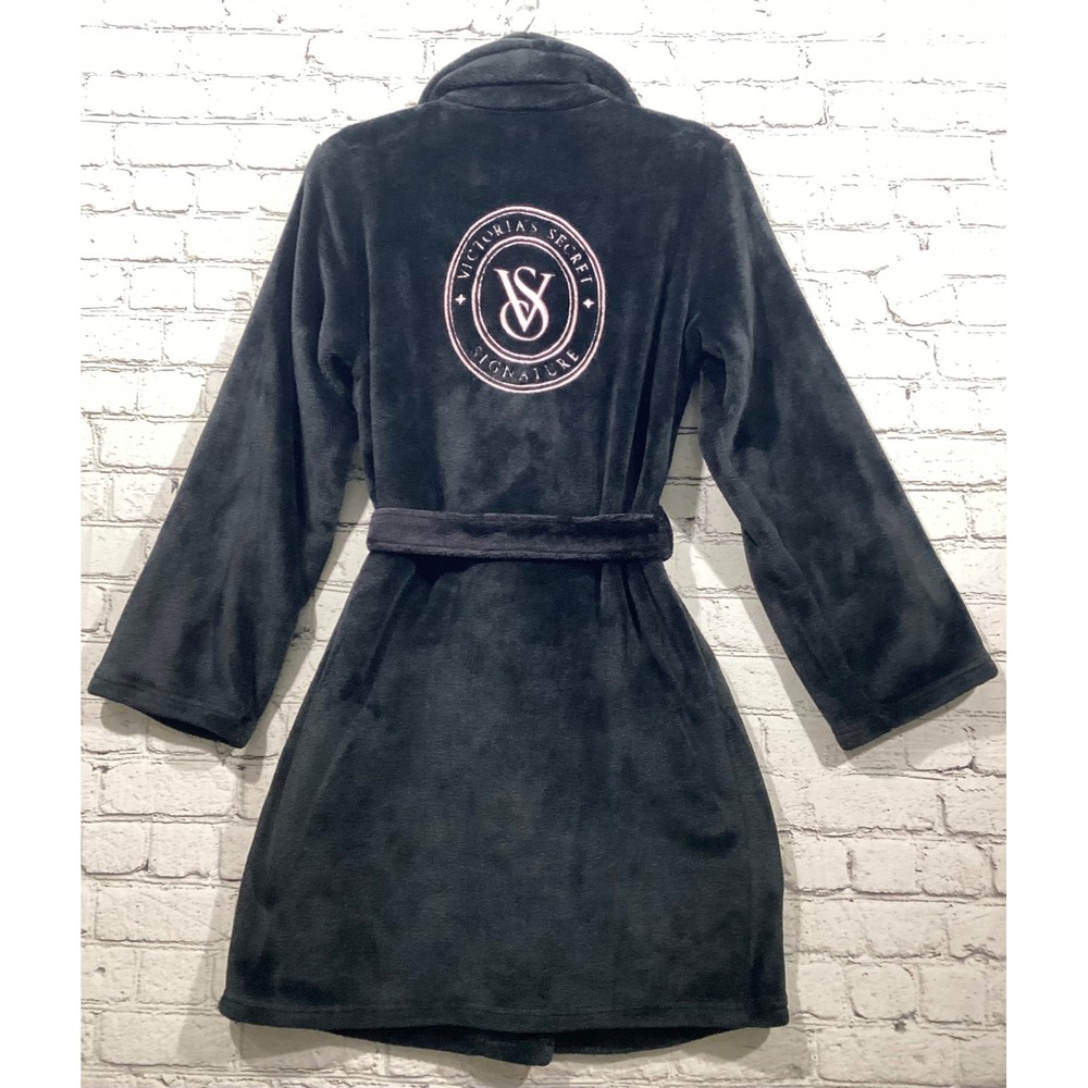 Victorias Secret Signature Black Plush Fleece Robe Pink Embroidered Logo XS/S